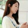 美女COS《巫师3》叶奈法惊艳绝伦 白嫩香肩紫眸勾人